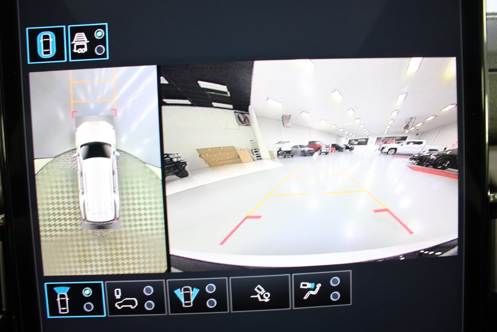 Used 2026 GMC Yukon Denali Ultimate w/ LPO, Illumination Package AWD/4WD image 25