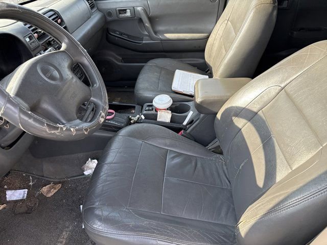 Used 2001 Isuzu Rodeo S RWD image 12