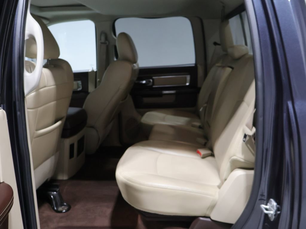 Used 2013 RAM 1500 Laramie w/ Convenience Group image 19