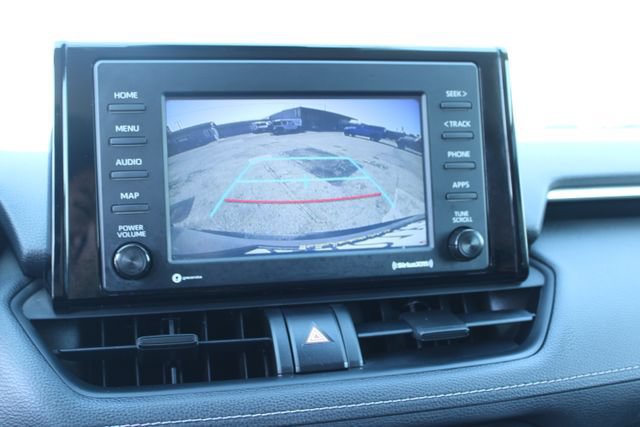 Used 2020 Toyota RAV4 LE w/ Carpet Mat Package AWD/4WD image 28