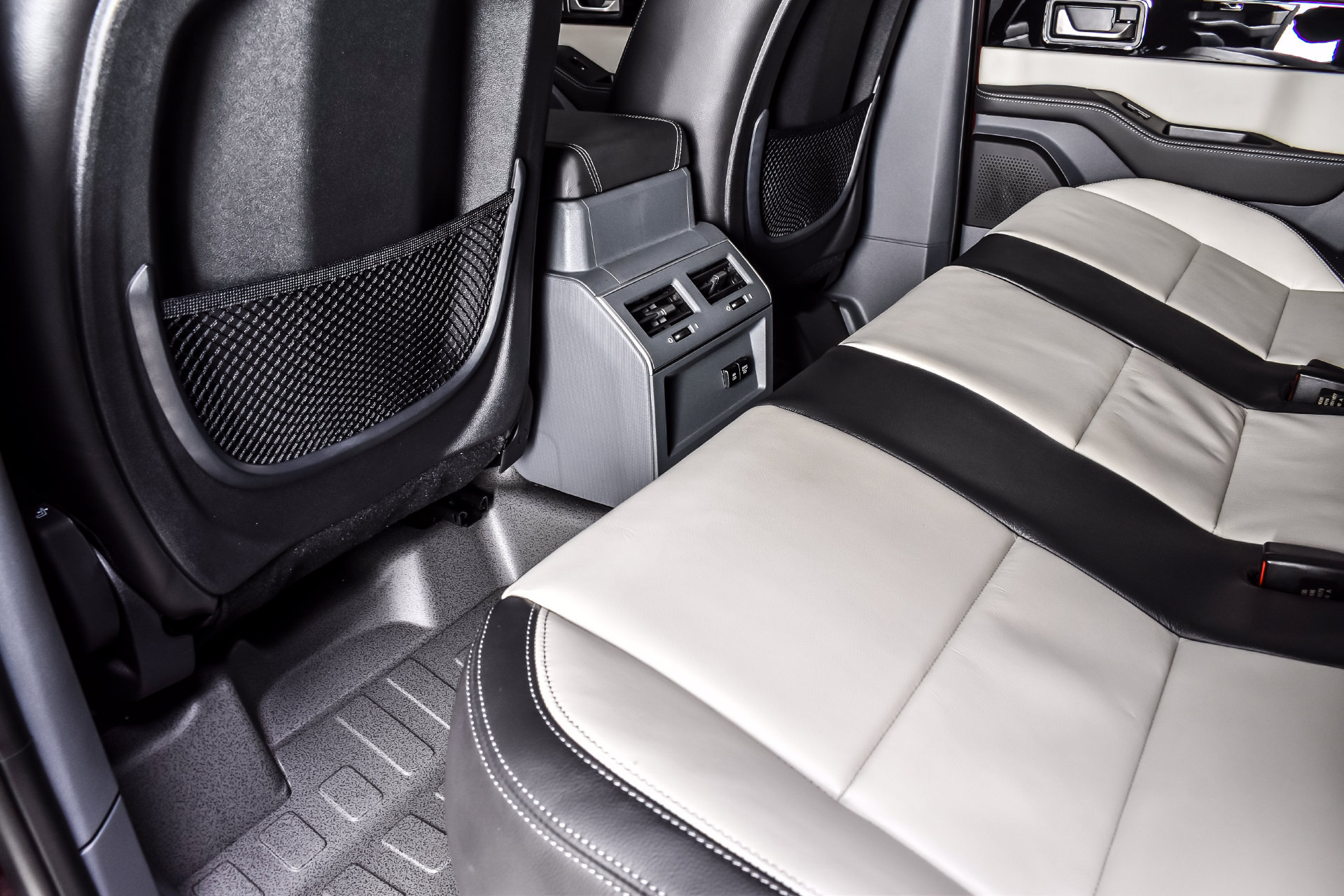 New 2026 INEOS Grenadier Station Wagon AWD/4WD image 15
