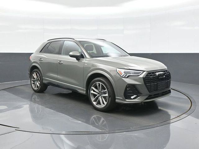 Used 2025 Audi Q3 2.0T Premium w/ Convenience Package AWD/4WD image 1