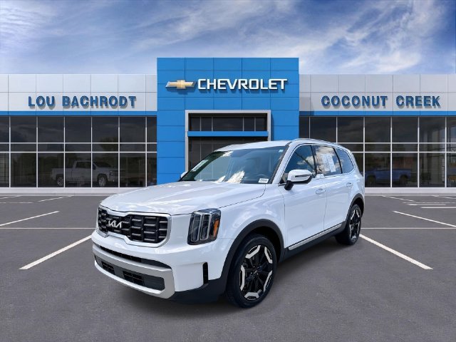 Used 2023 Kia Telluride S AWD/4WD image 4
