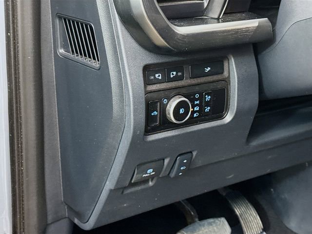 Used 2024 Ford F350 Lariat w/ Lariat Ultimate Package image 10