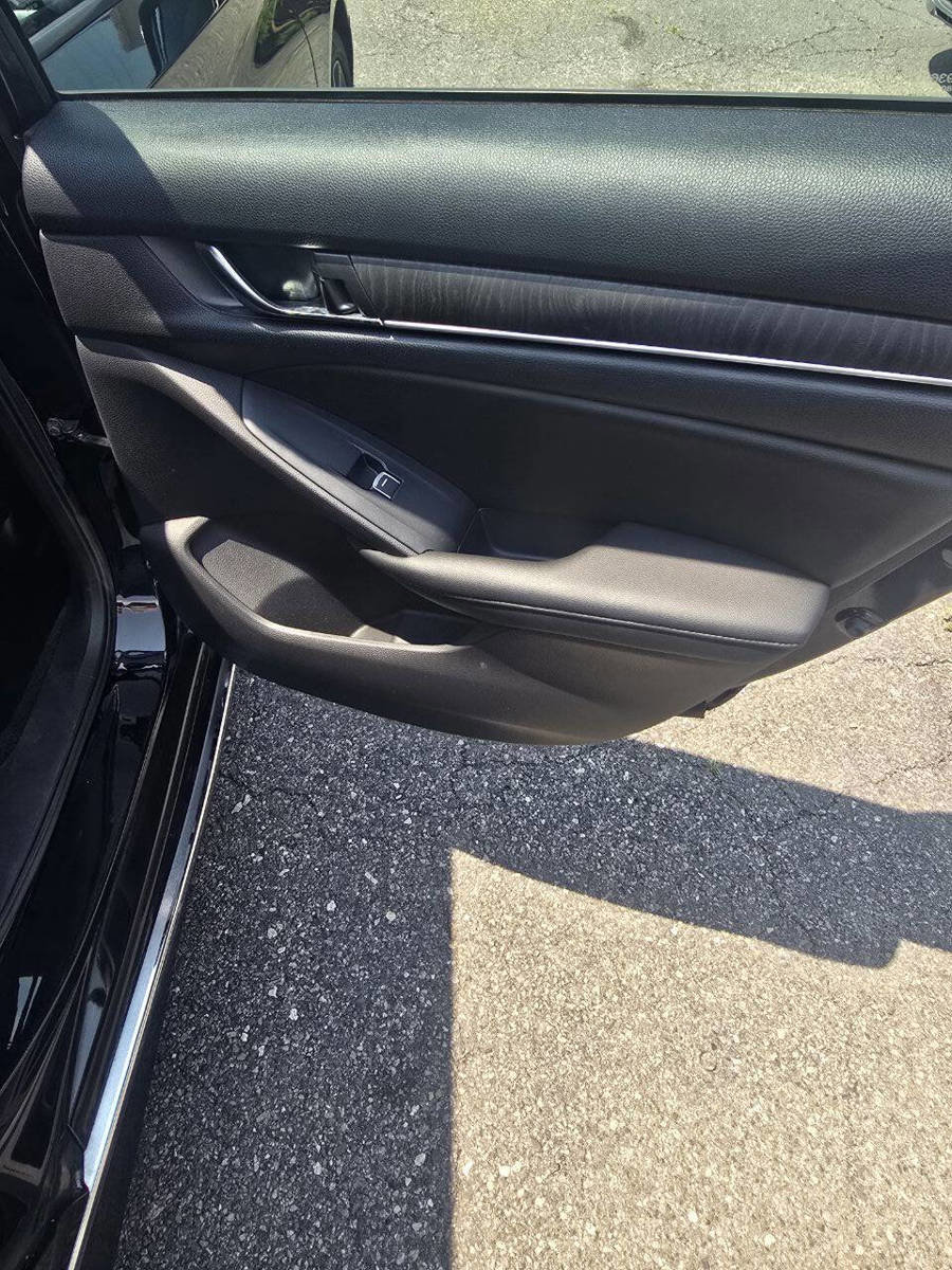 Used 2021 Honda Accord EX-L image 13