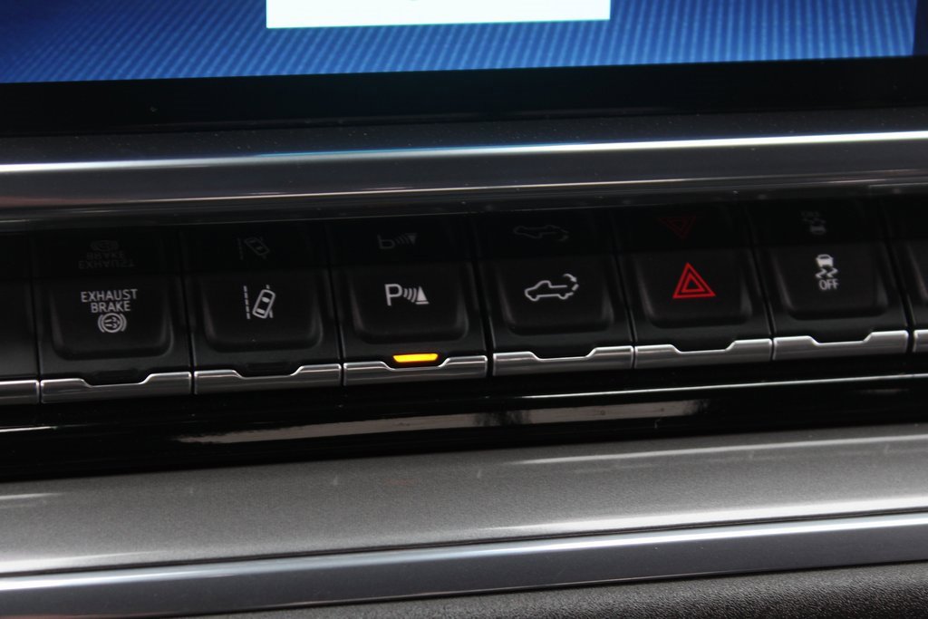 Used 2024 Chevrolet Silverado 3500 High Country w/ High Country Premium Package image 36