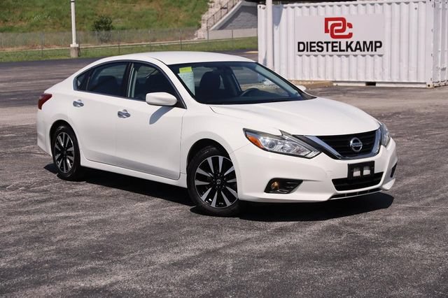 Used 2018 Nissan Altima 2.5 SV FWD image 2