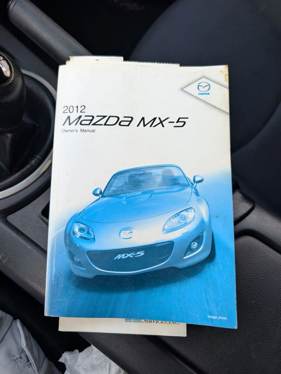 Used 2012 MAZDA MX-5 Miata Sport w/ Convenience Pkg image 27