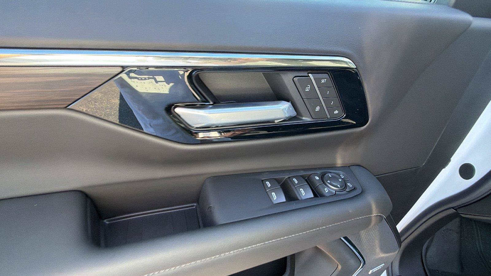 New 2026 Chevrolet Tahoe Z71 w/ Comfort Package AWD/4WD image 15