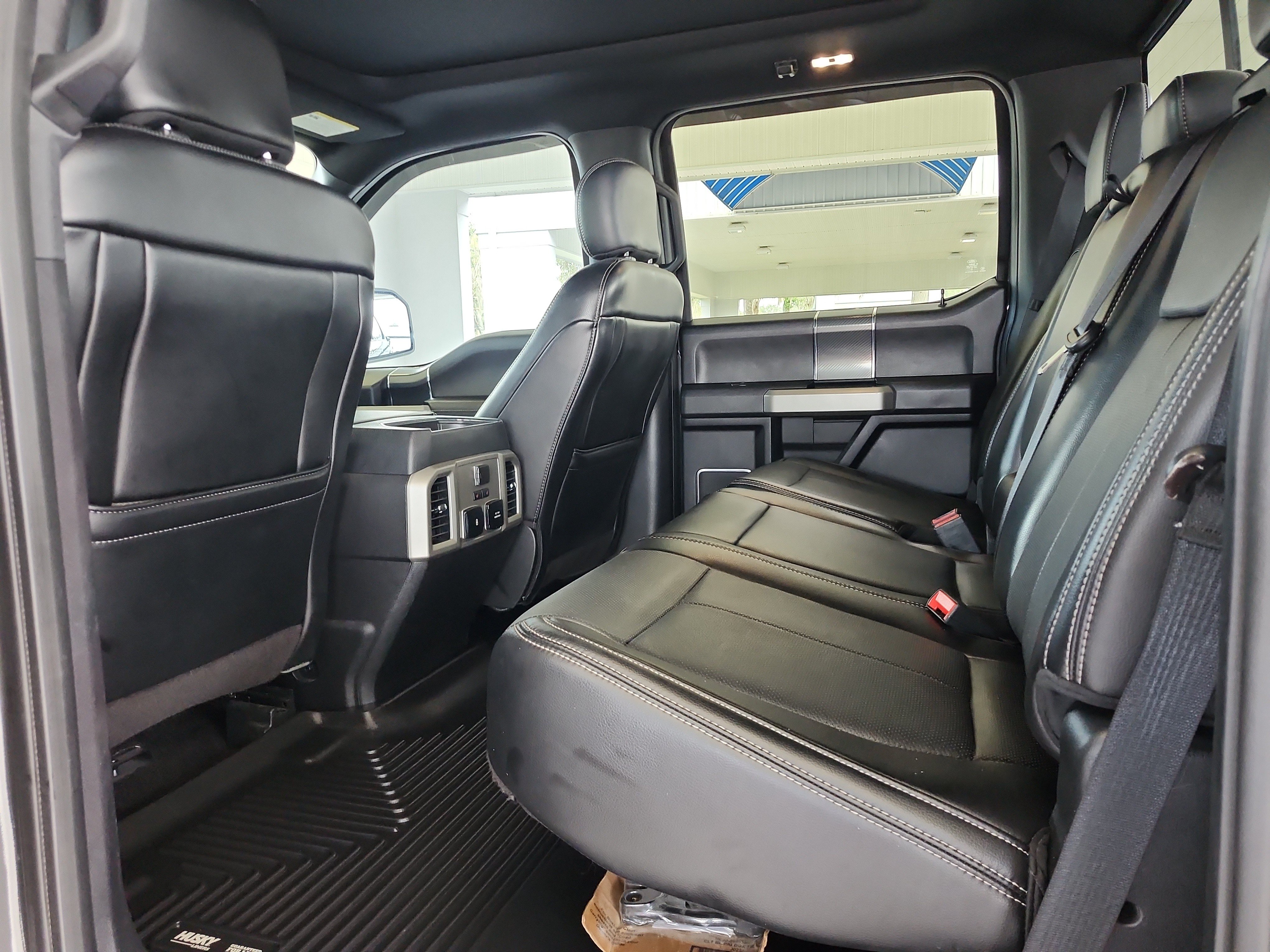 Used 2018 Ford F150 Lariat w/ Equipment Group 502A Luxury AWD/4WD image 18