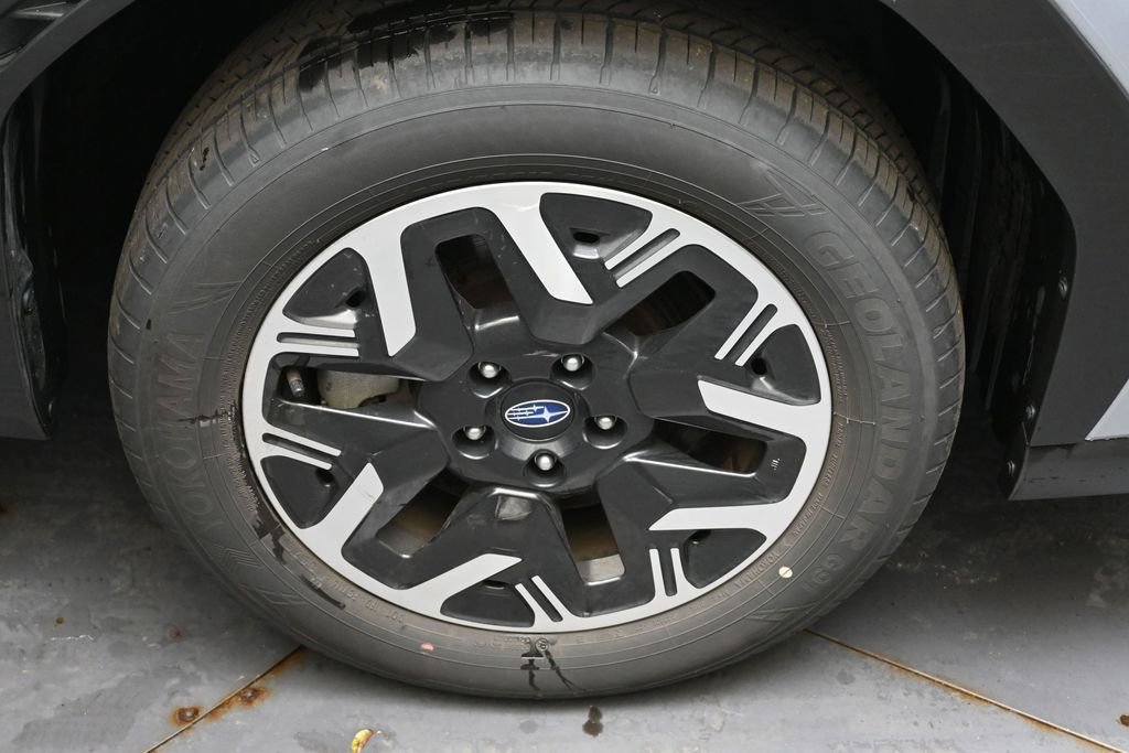 Used 2025 Subaru Forester Premium AWD/4WD image 10