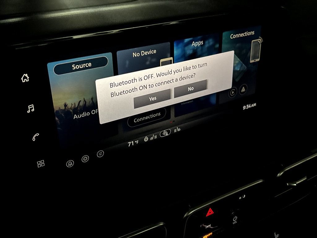New 2026 Nissan Sentra SV w/ SV Convenience Package FWD image 5