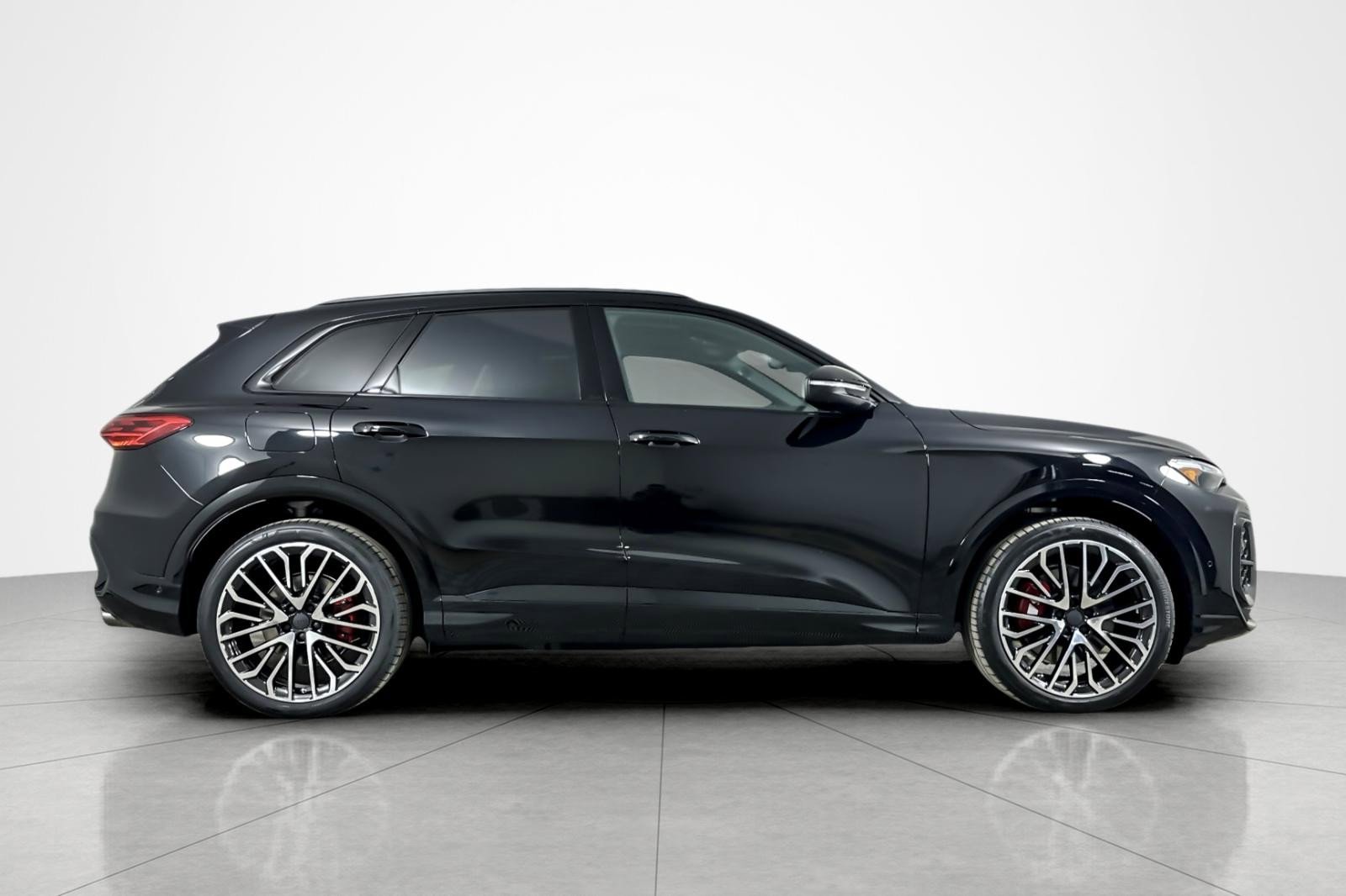 New 2026 Audi SQ5 Premium Plus AWD/4WD image 7