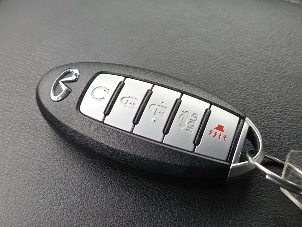 Used 2017 INFINITI Q50 Sport image 38