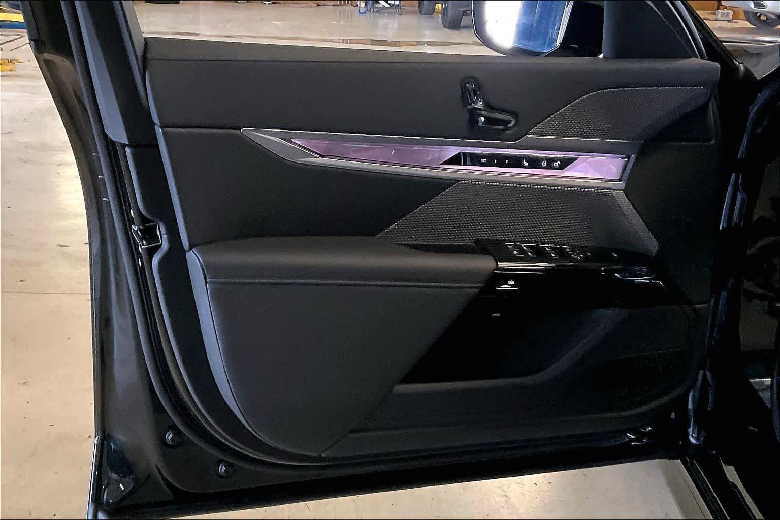 New 2026 BMW i7 xDrive60 image 10