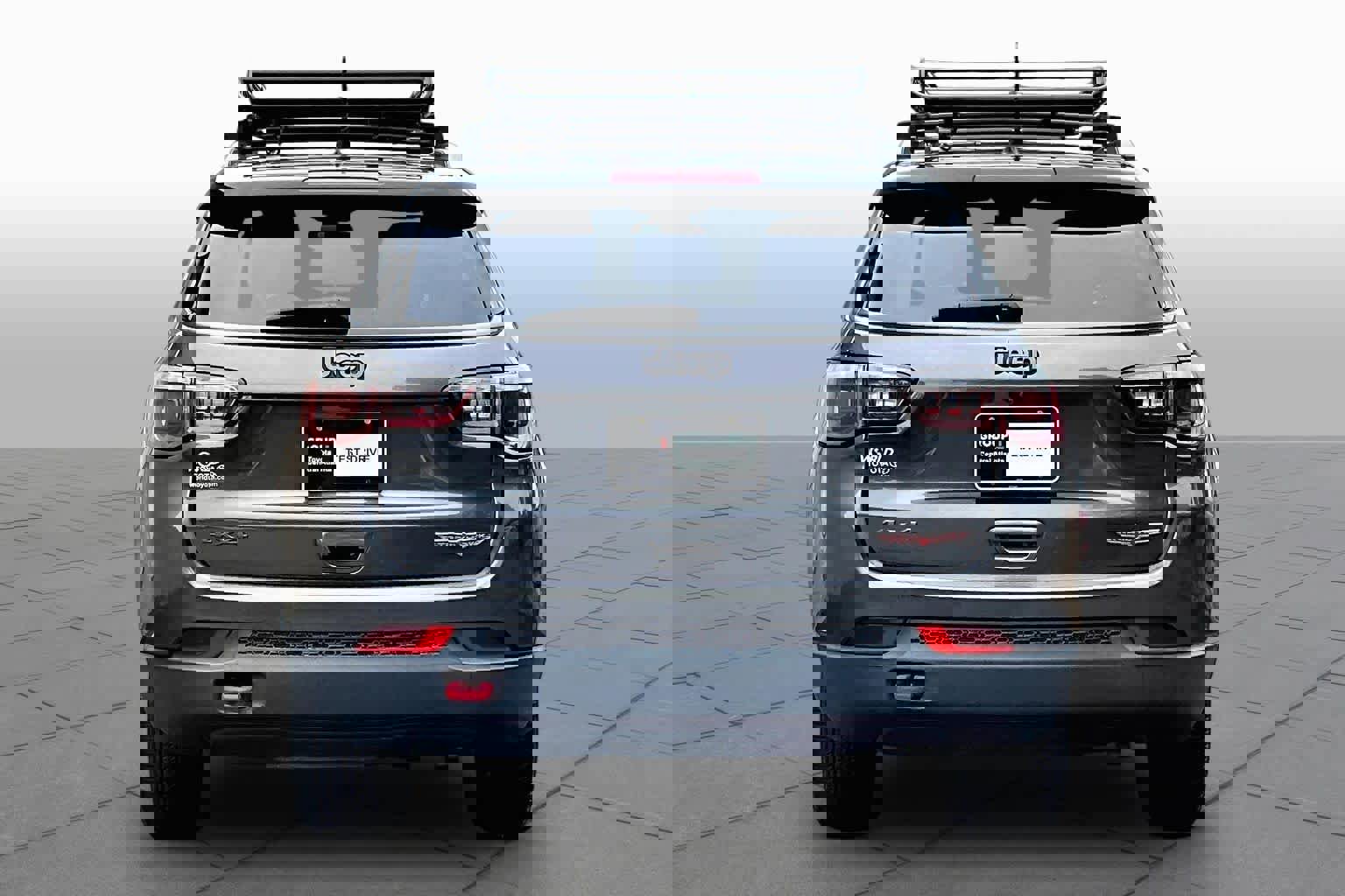 Used 2020 Jeep Compass Trailhawk AWD/4WD image 5