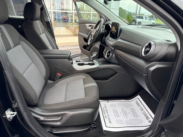 Used 2023 Chevrolet Blazer LT w/ Convenience Package FWD image 31
