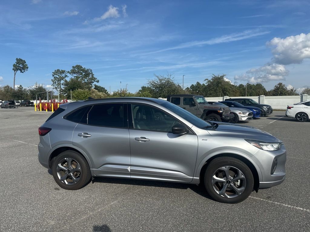 Used 2024 Ford Escape ST-Line image 4