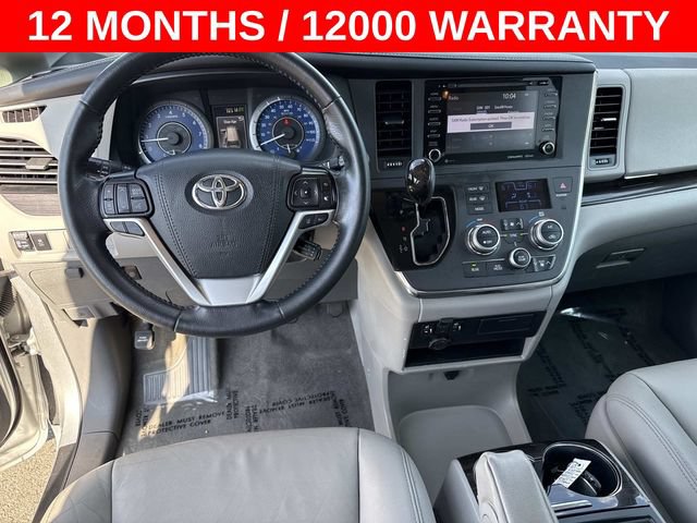 Used 2019 Toyota Sienna XLE FWD image 15