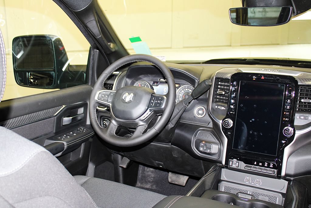 New 2026 RAM 2500 Big Horn AWD/4WD image 13