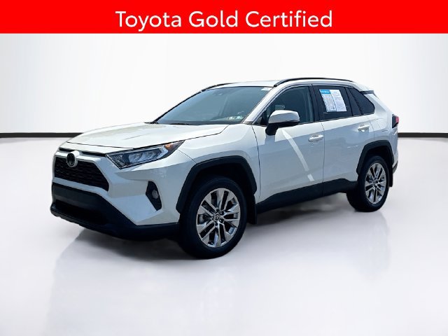 Certified 2021 Toyota RAV4 XLE Premium AWD/4WD image 4