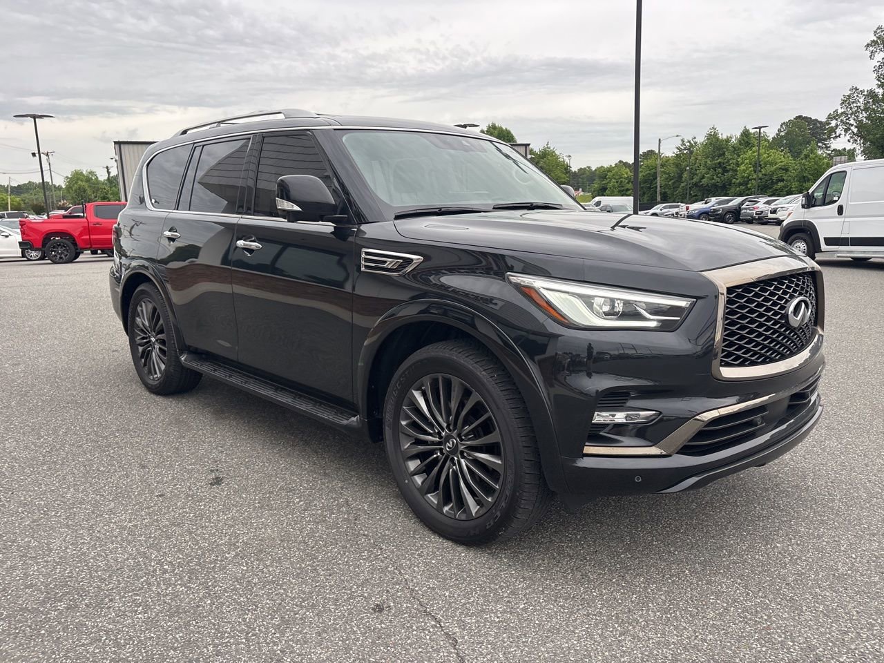 Used 2024 INFINITI QX80 Premium Select w/ Cargo Package AWD/4WD image 9