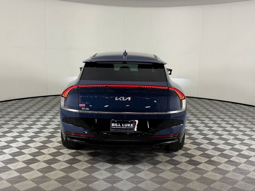 Used 2025 Kia EV6 Wind image 10
