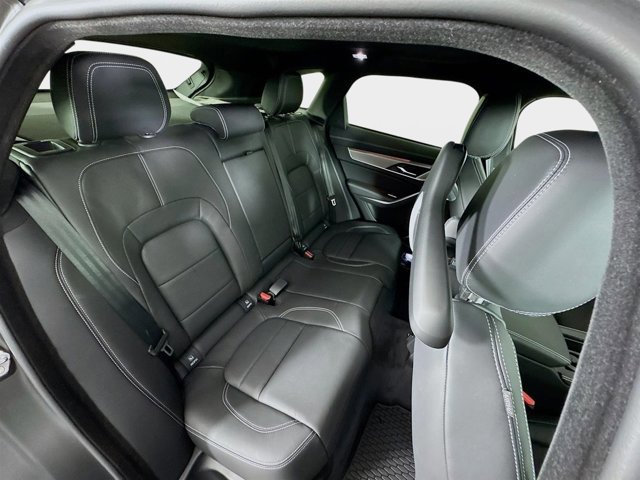 Used 2026 Jaguar F-PACE R-Dynamic S image 29