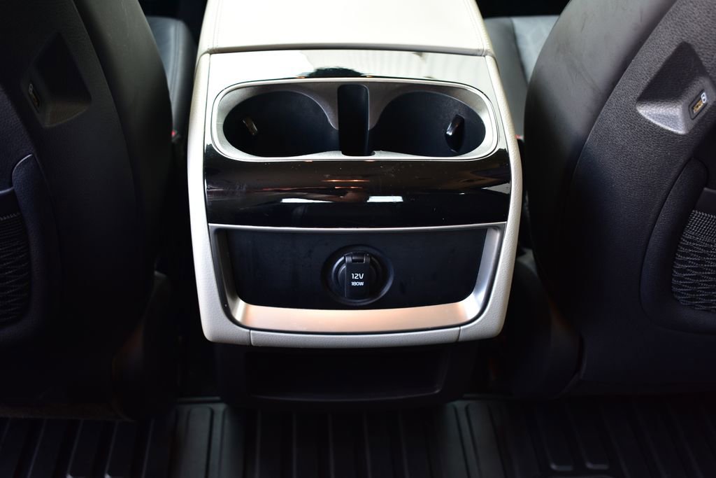 Used 2024 Kia Carnival EX FWD image 27