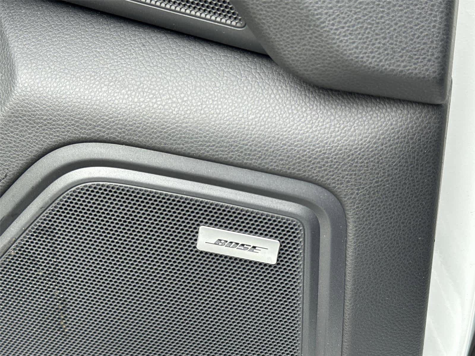 Used 2024 Porsche Macan AWD/4WD image 20