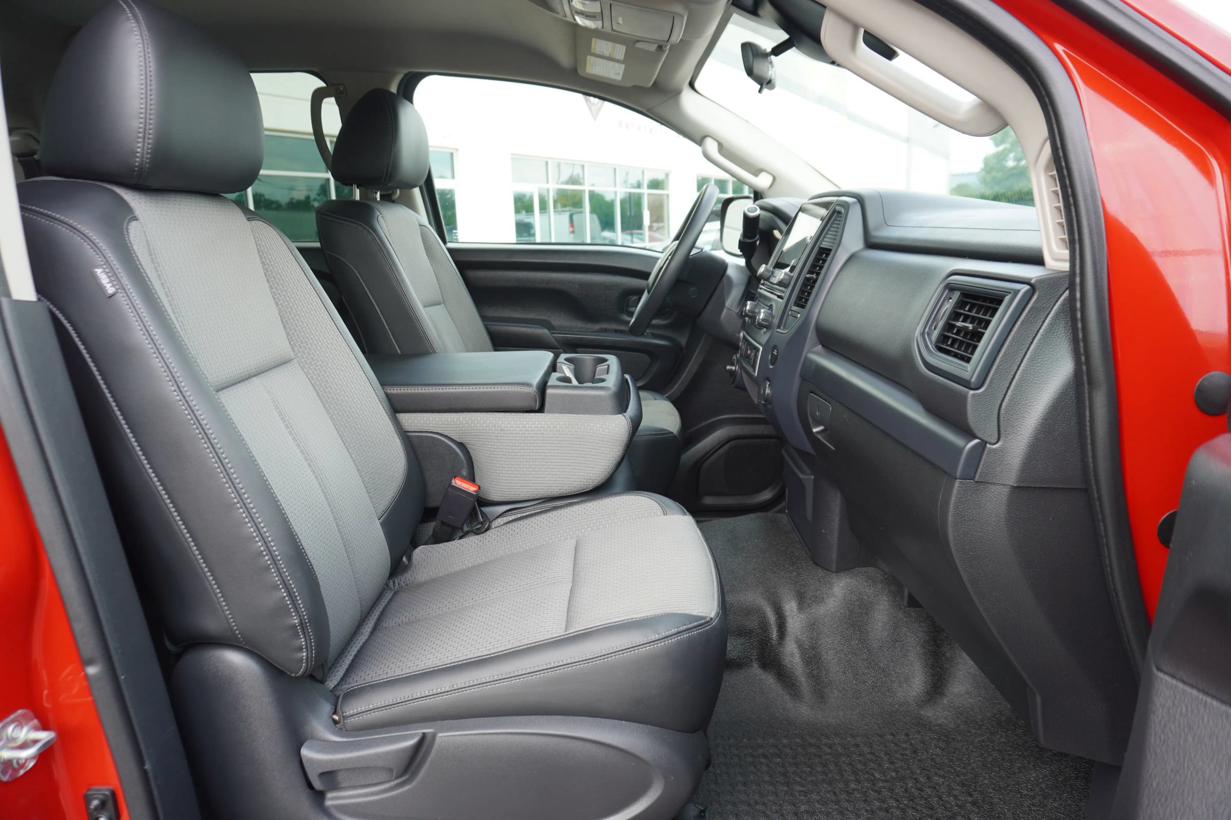 Used 2021 Nissan Titan S w/ S Utility Package AWD/4WD image 12