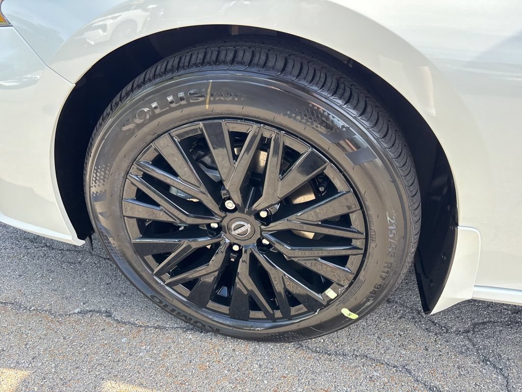 New 2026 Nissan Altima 2.5 SV w/ SV Special Edition Package FWD image 9