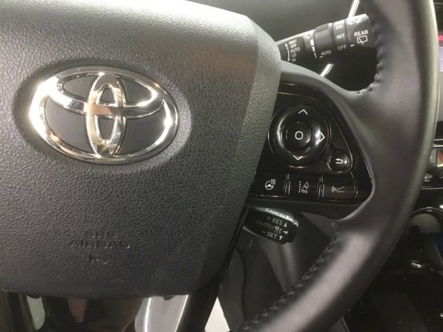 Used 2020 Toyota Prius XLE AWD/4WD image 25