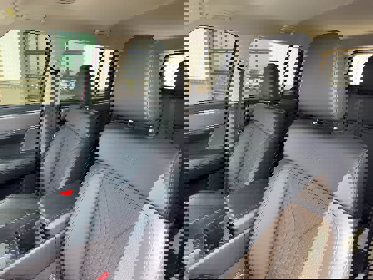 Used 2024 Hyundai Santa Fe XRT image 6