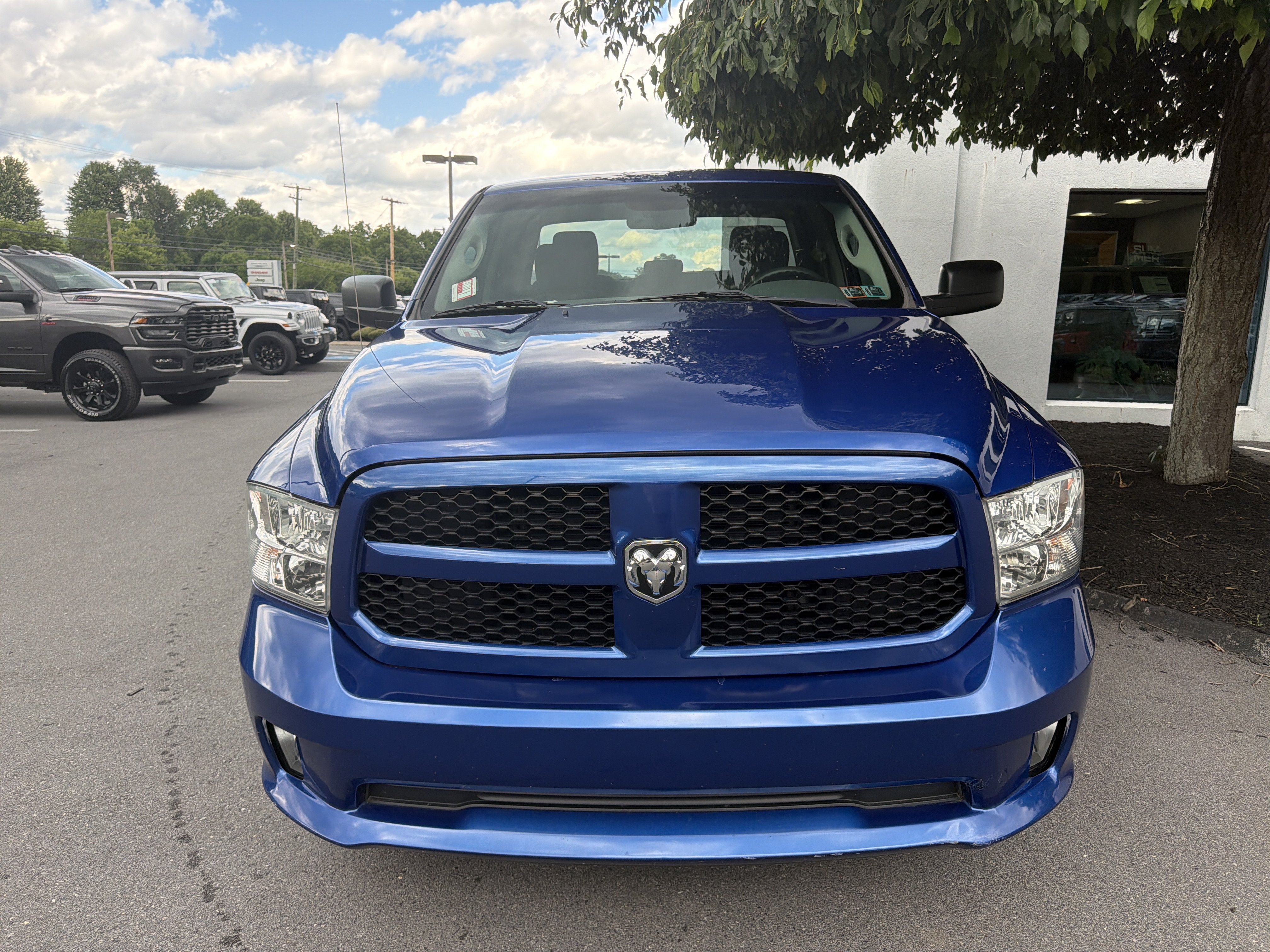 Used 2019 RAM 1500 Express AWD/4WD image 9