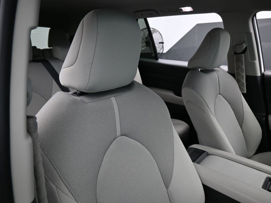 Used 2025 Toyota Grand Highlander FWD image 40