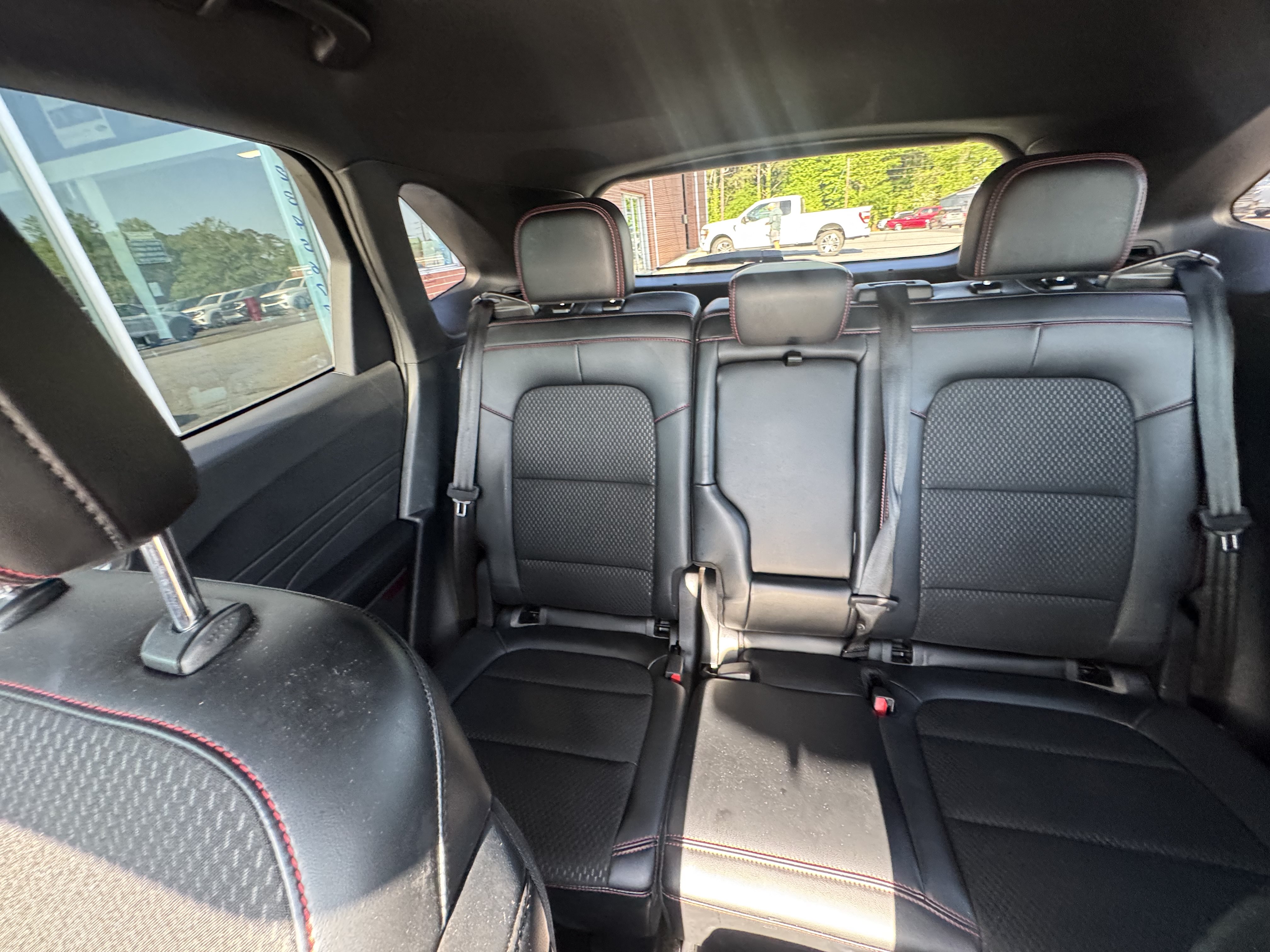 Used 2025 Ford Escape ST-Line AWD/4WD image 10
