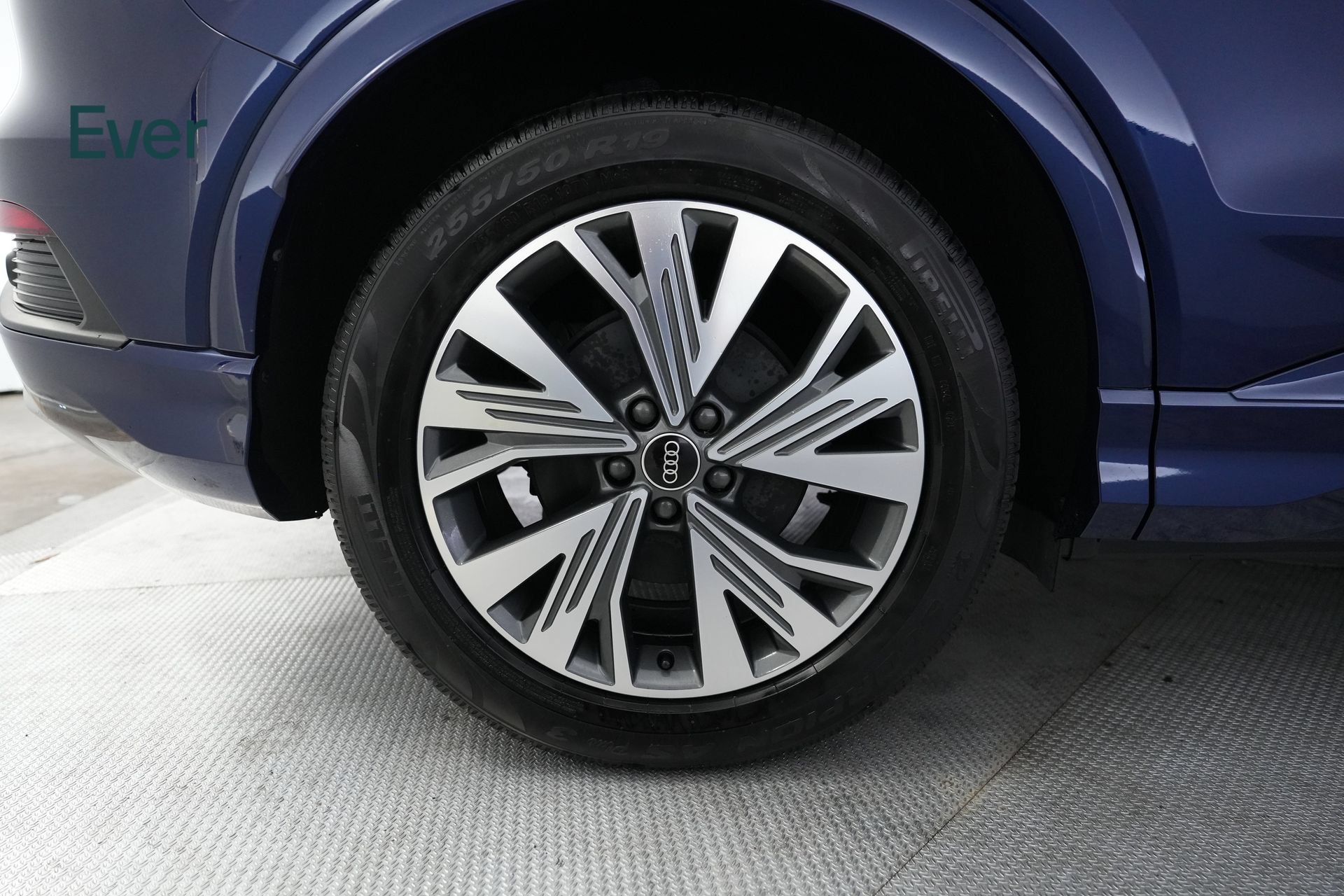 Used 2023 Audi Q4 e-tron Premium w/ Convenience Package RWD image 21