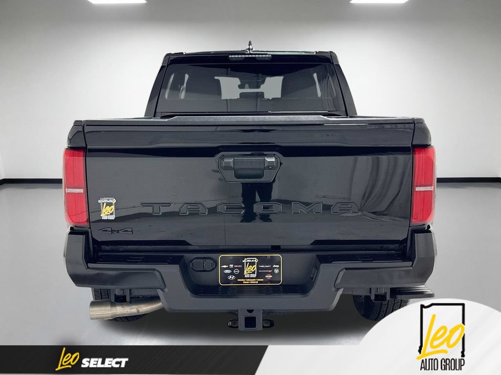 Used 2025 Toyota Tacoma TRD Sport AWD/4WD image 9