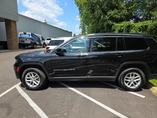 Used 2025 Jeep Grand Cherokee L Laredo AWD/4WD image 8