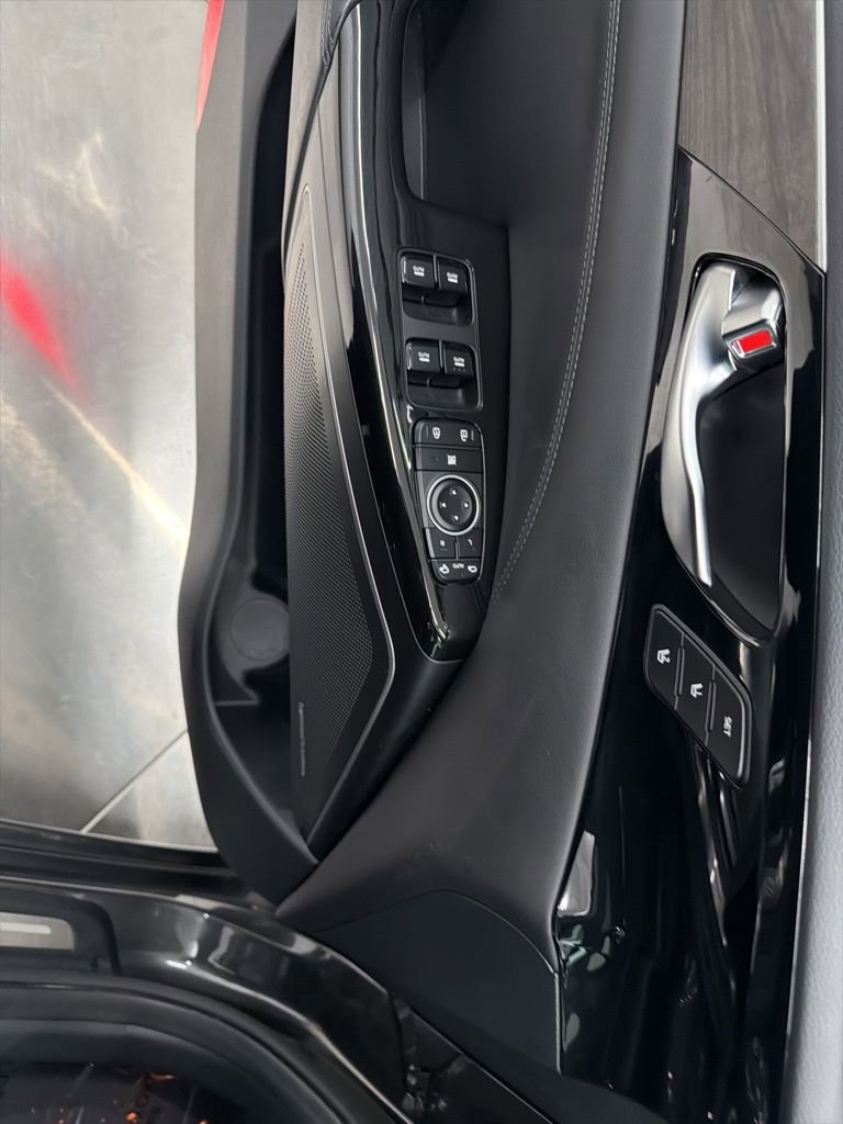 Used 2020 Kia Cadenza Limited image 18