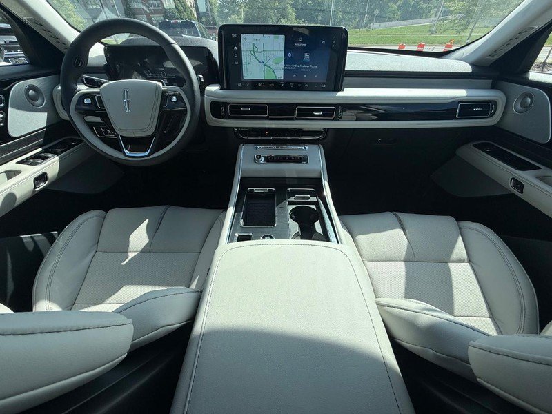 New 2027 Lincoln Aviator Reserve AWD/4WD image 8