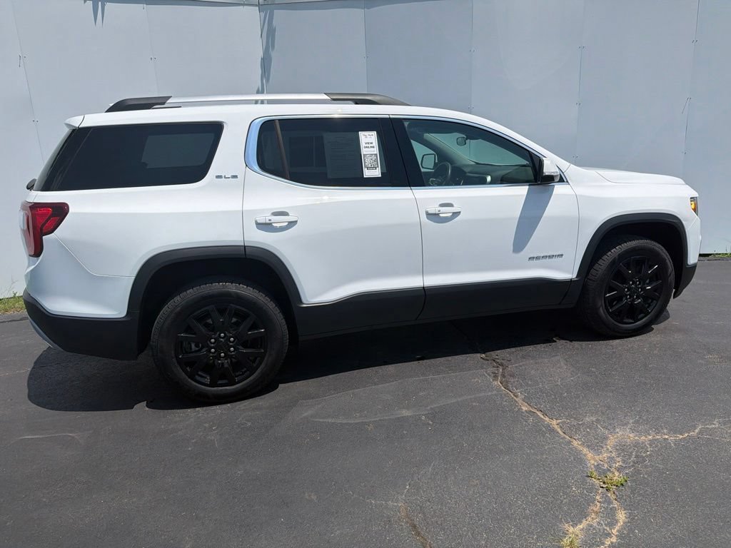 Used 2023 GMC Acadia SLE w/ Driver Convenience Package FWD image 3