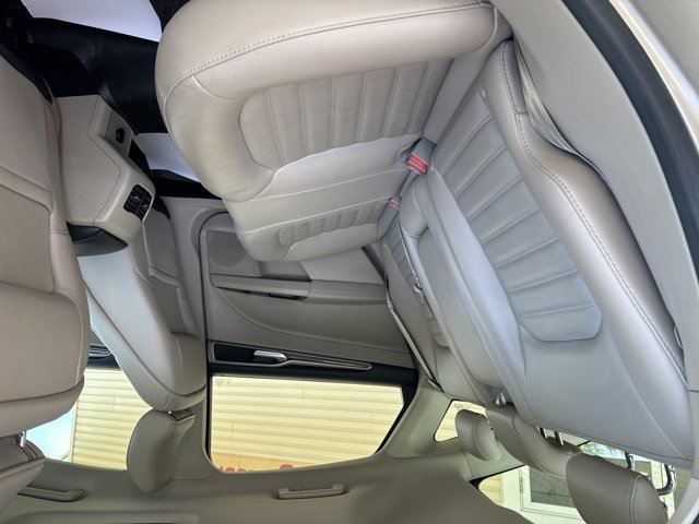 Used 2017 Ford Fusion SE w/ Fusion SE Technology Package FWD image 29