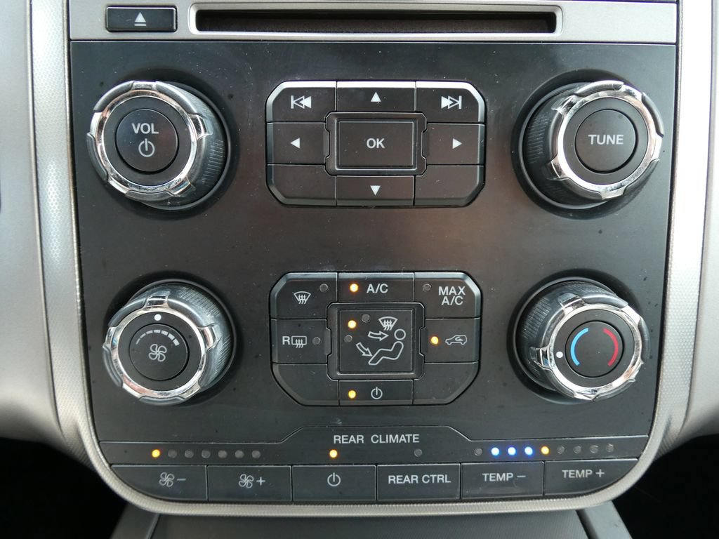 Used 2017 Ford Expedition EL XLT AWD/4WD image 29