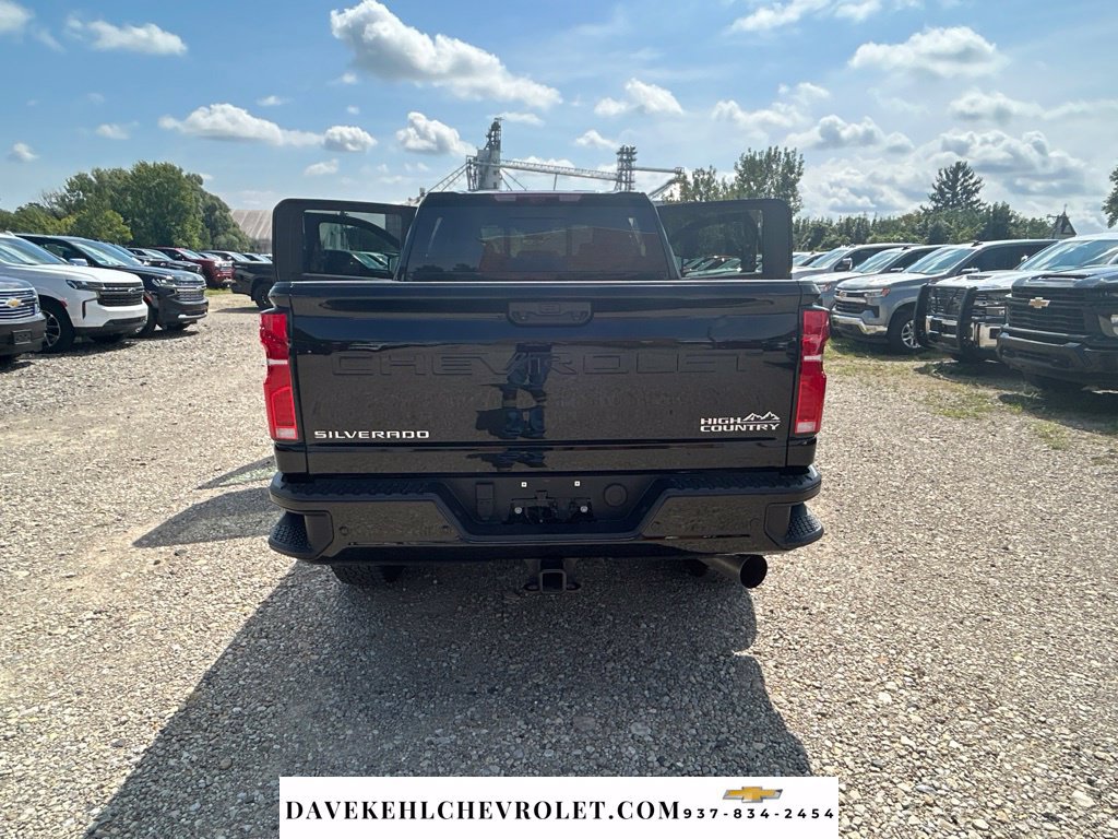 Used 2026 Chevrolet Silverado 2500 High Country w/ High Country Premium Package AWD/4WD image 33