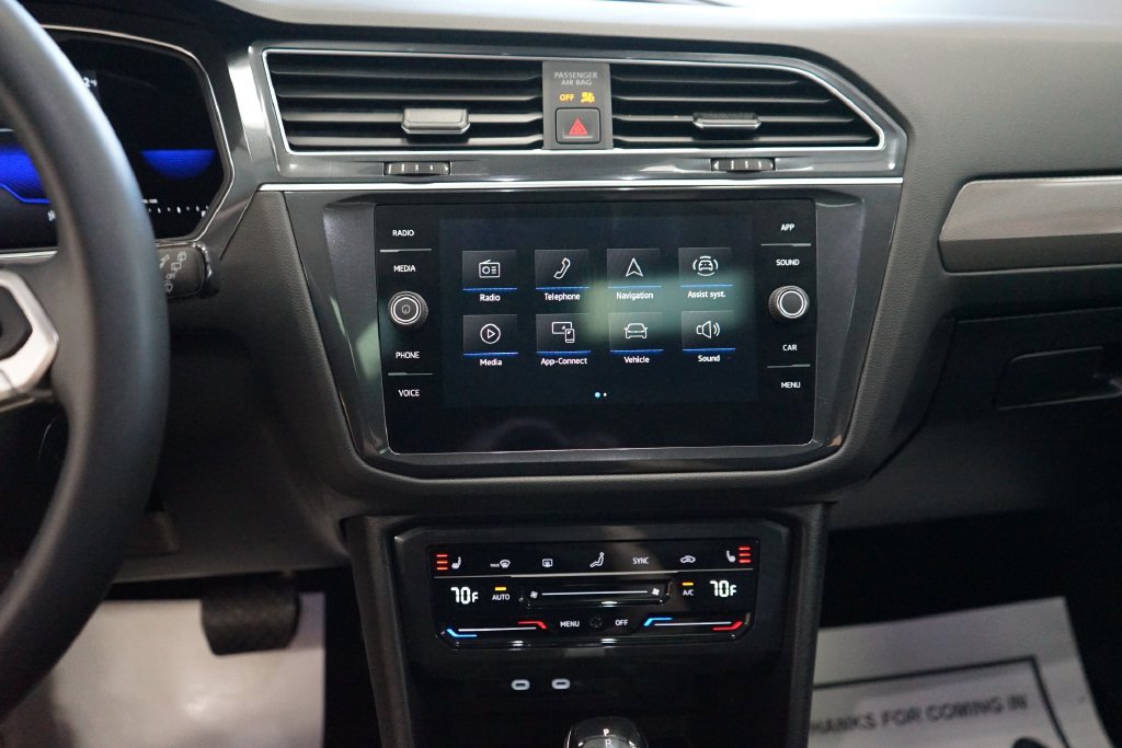 Used 2022 Volkswagen Tiguan SE FWD image 6