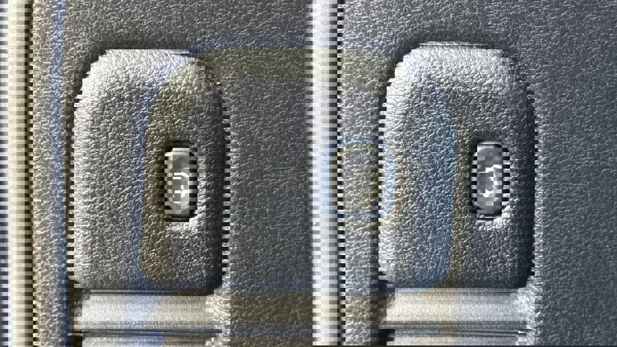 Used 2022 Jeep Grand Cherokee Limited image 27