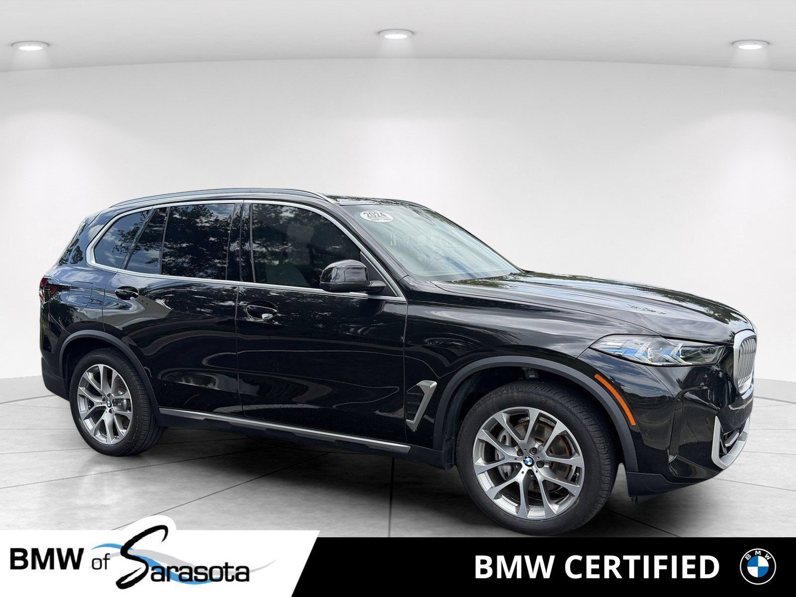 Certified 2024 BMW X5 sDrive40i w/ Premium Package RWD image 1