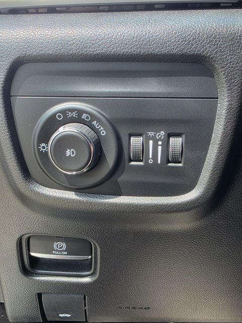 Used 2022 Jeep Grand Cherokee L Limited w/ Luxury Tech Group II AWD/4WD image 20